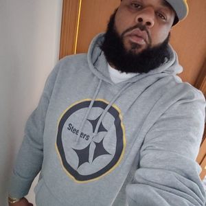 Meet your Posher, Larnell